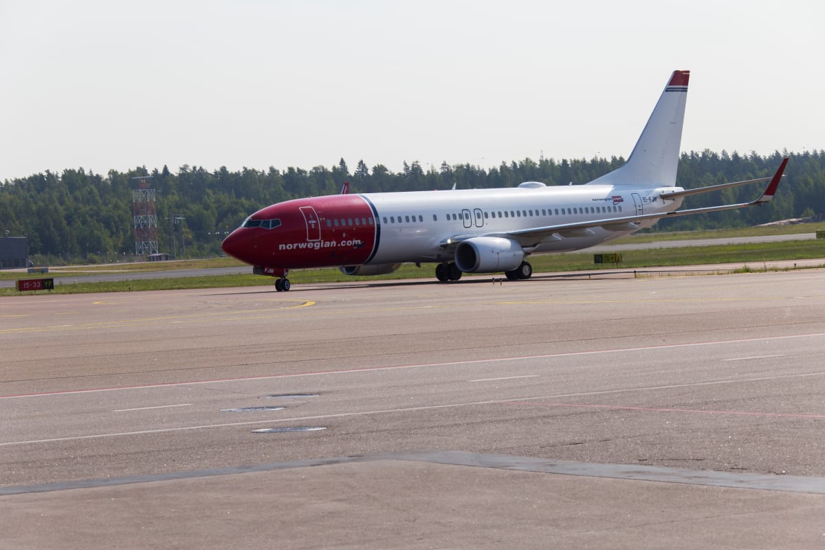 Norwegianin lento saapumassa Helsinki-Vantaalle.