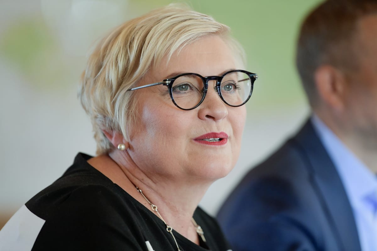 Kunta- ja uudistusministeri Anu Vehviläinen