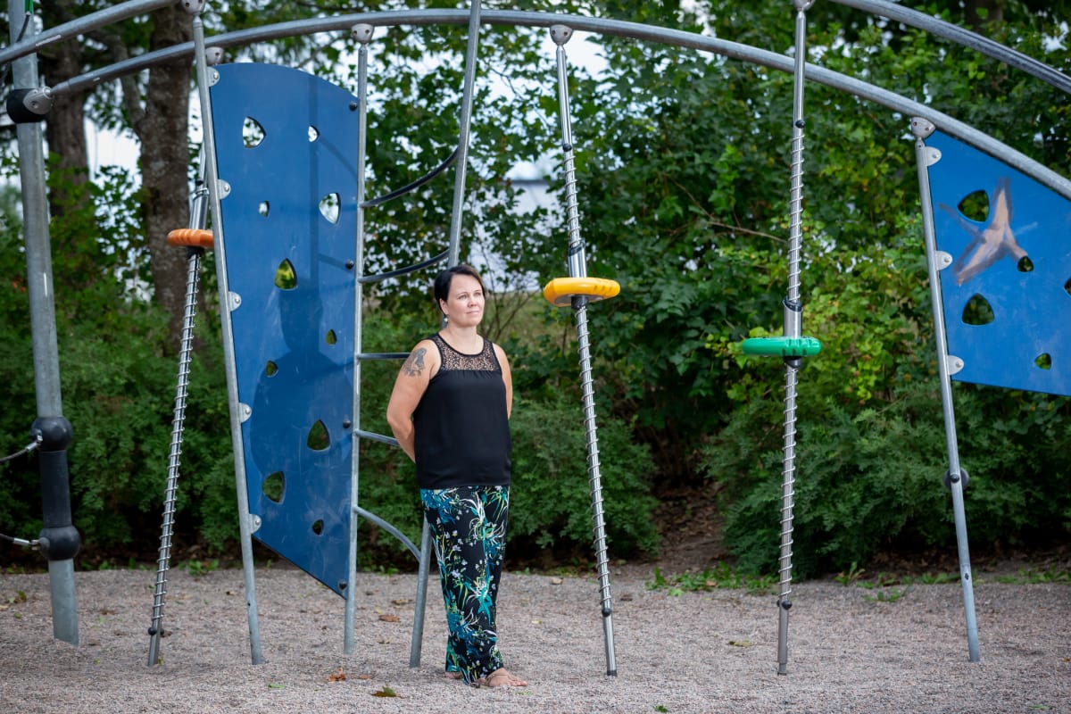 Lastenhoitaja Katja Tuomi
