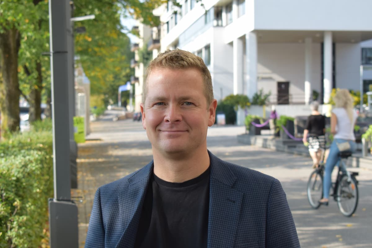 Ylilääkäri Kim Kronström.