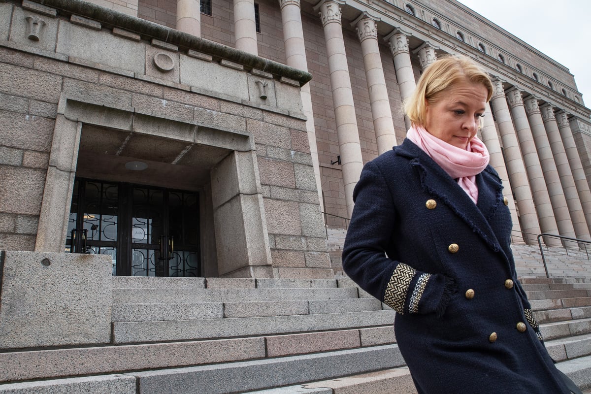Tulossa eduskunnasta.