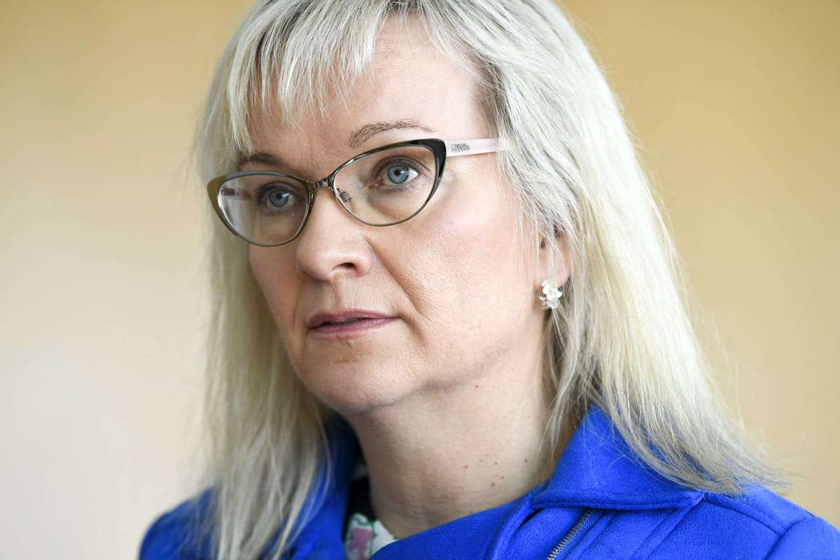 Julkisten ja hyvinvointialojen liiton JHL:n puheenjohtaja Päivi Niemi-Laine.