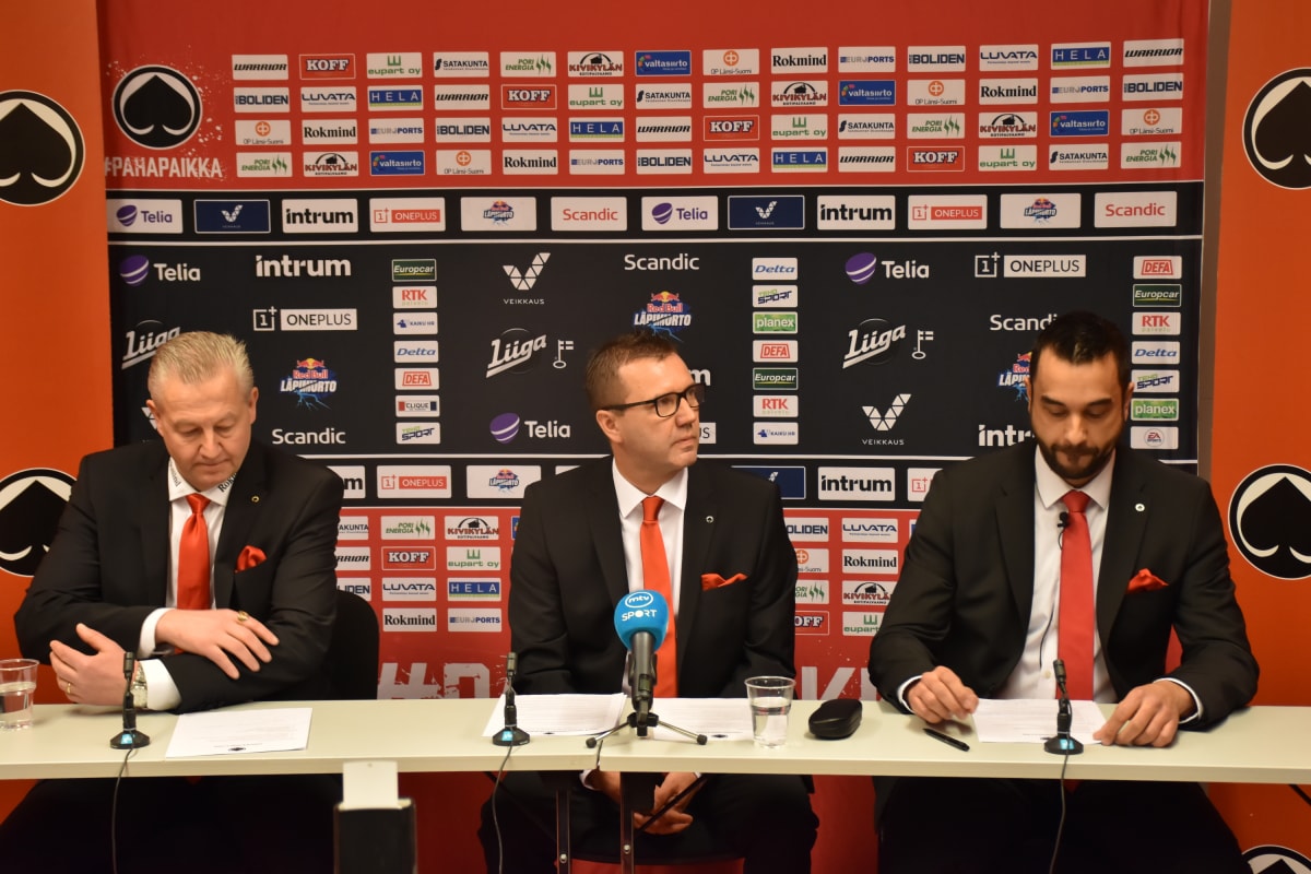 Porin Ässien tiedotustilaisuus, Pasi Kaukoranta, Mikko Juusela, Mikael Lehtinen