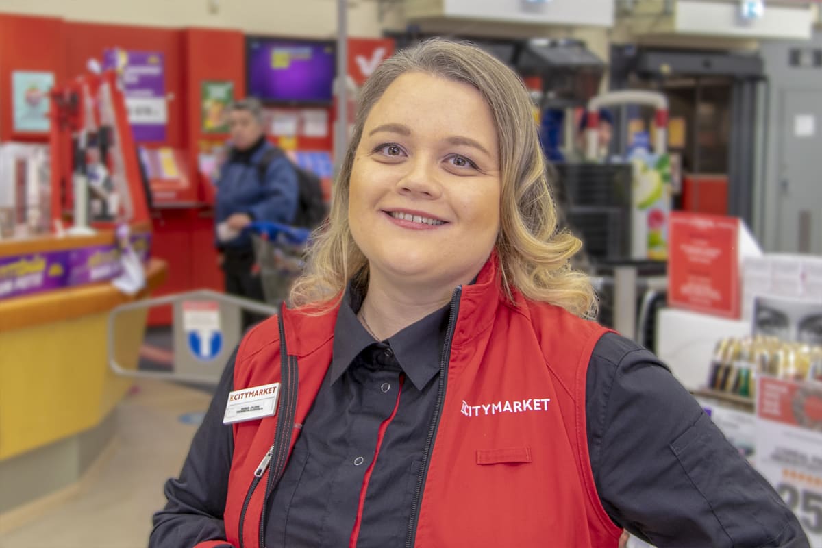 Hanna Jalava kertoo, että Raksilan Citymarketin postikonttoriin ei vielä ole ehditty valita henkilökuntaa.