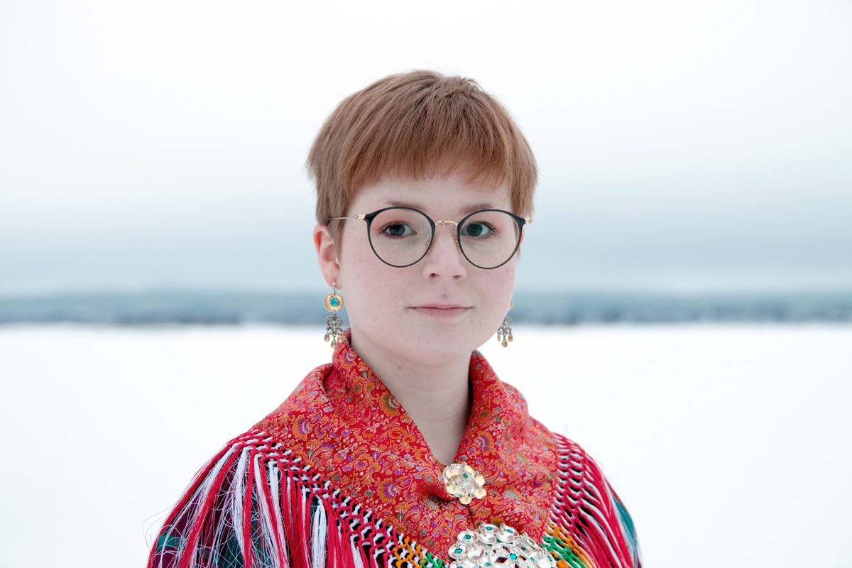 Anne Olli valittiin vuoden 2018 sateenkaarinuoreksi ja LHBTIQ-aktivistiksi.