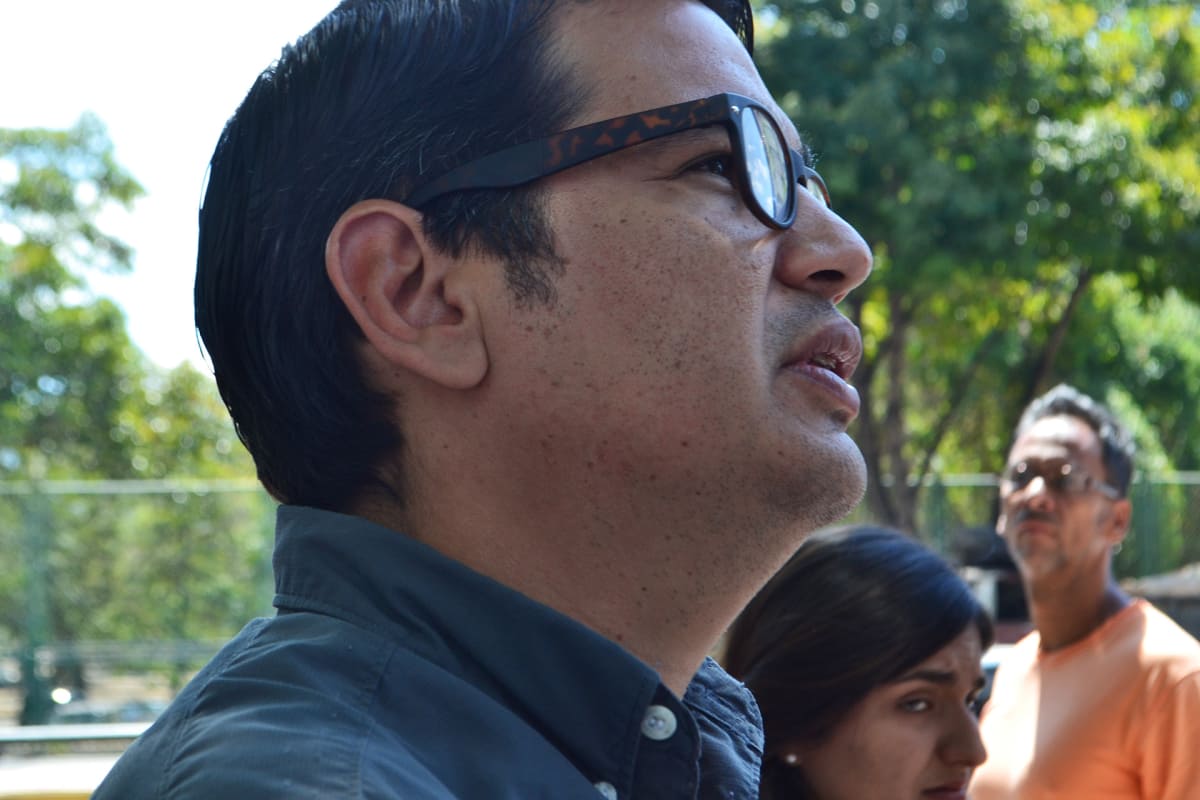 Venezuelan toimittajien ammattiliiton edustaja Marco Ruiz kertoi, että osa toimittajista on edelleen pidätettynä.