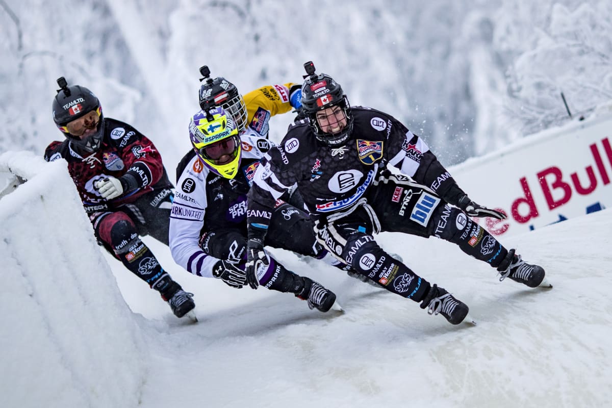 Scott Croxall, Mirko Lahti, Kyle Croxall ja Luca Dallago alamärännissä.
