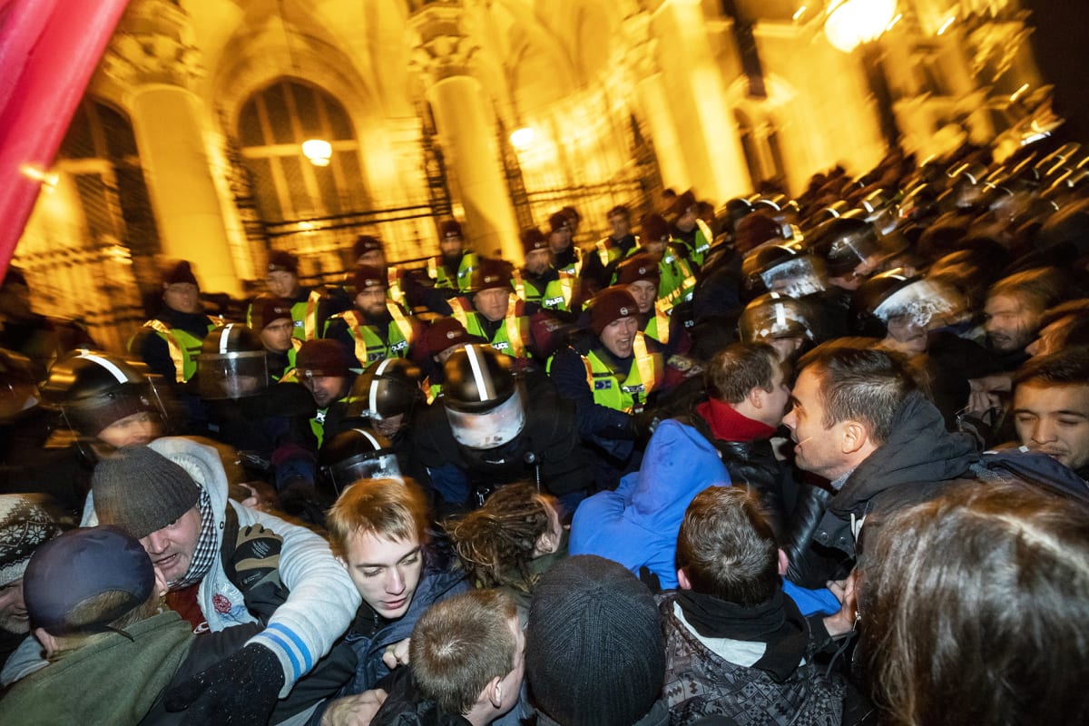 Opposition mielenosoitus Budapestissa 12. joulukuuta 2018.