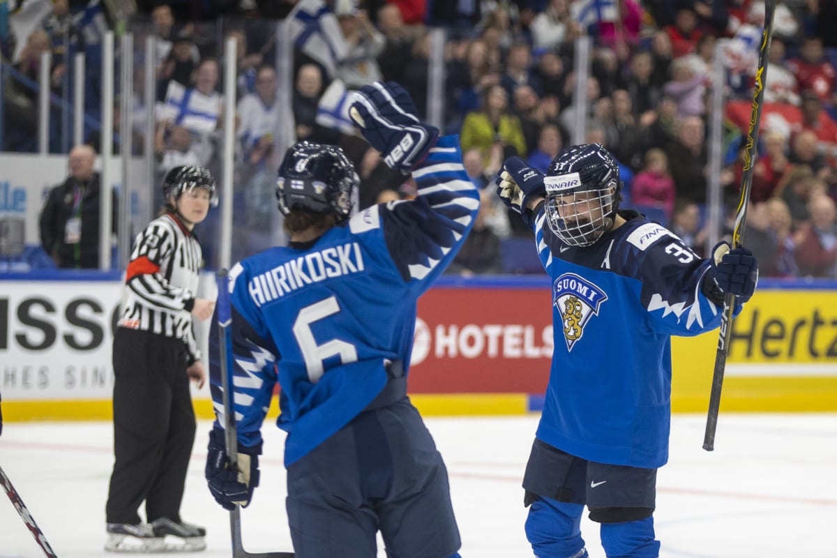 Jenni Hiirikoski, Michelle Karvinen