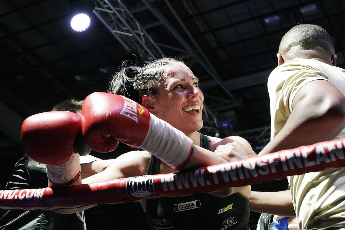Eva Wahlström vs. Fatuma Zarika