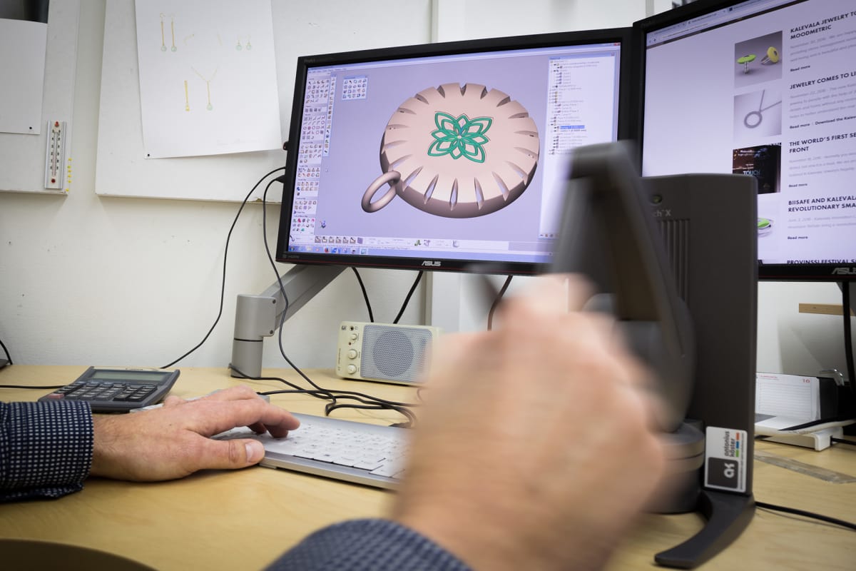 Lähikuva 3d-mallinnuksen suunnittelusta tietokoneella.