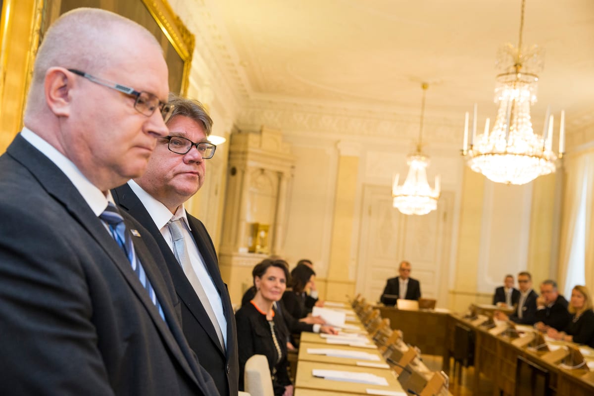 Jari Lindström ja Timo Soini 29.5.2015.