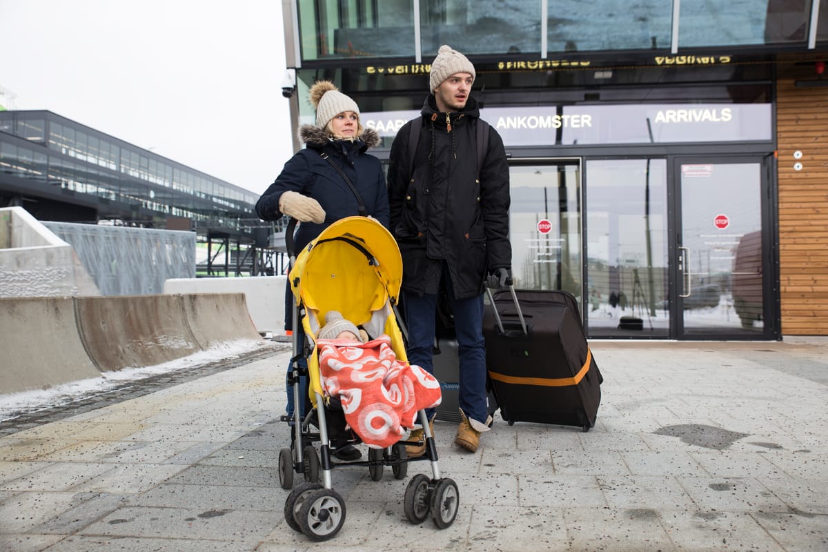 Virolaiset Paula Toomel, Viljar Särekanno sekä heidän lapsensa