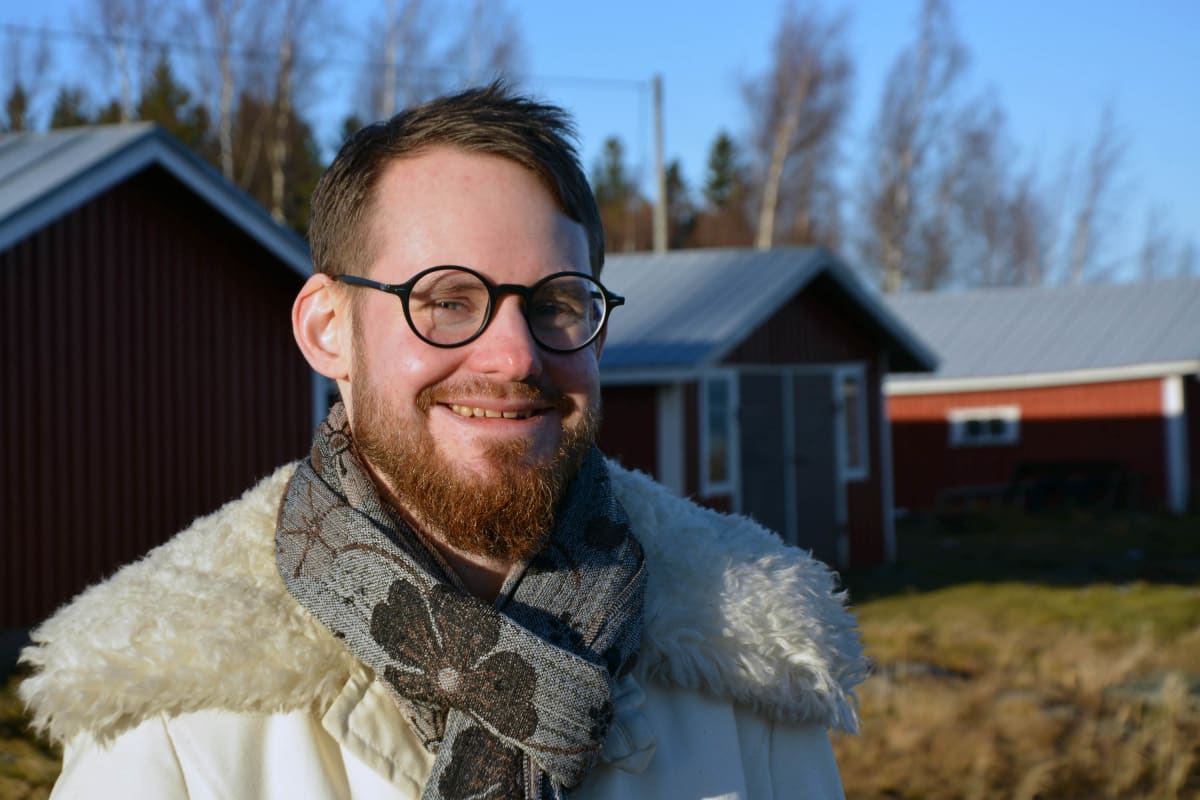 Jerry Lindqvist Bredhällan uimarannalla.