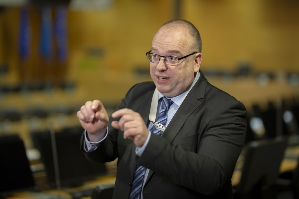 Mike Rasenberg Kemikaalivirasto, yksikönpäällikkö.