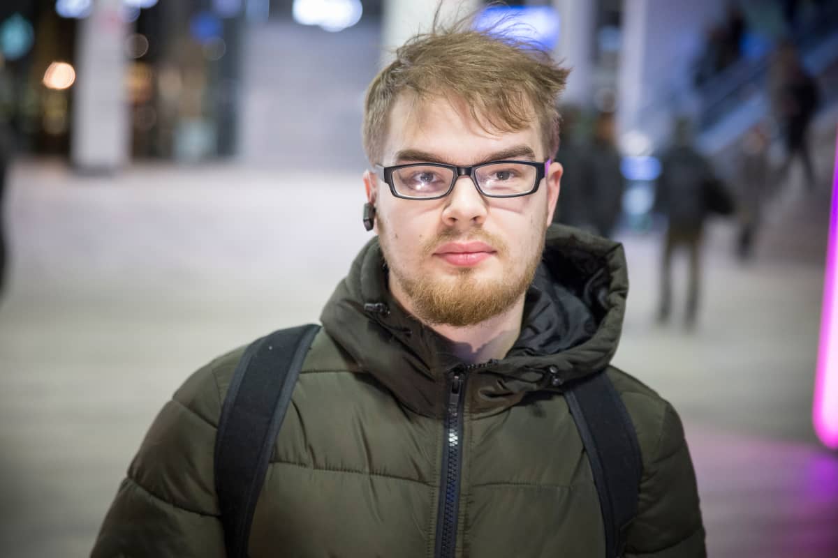 Hamza Kupiainen haluaa liikkua ilman kulkuvälineen vaihtoja.