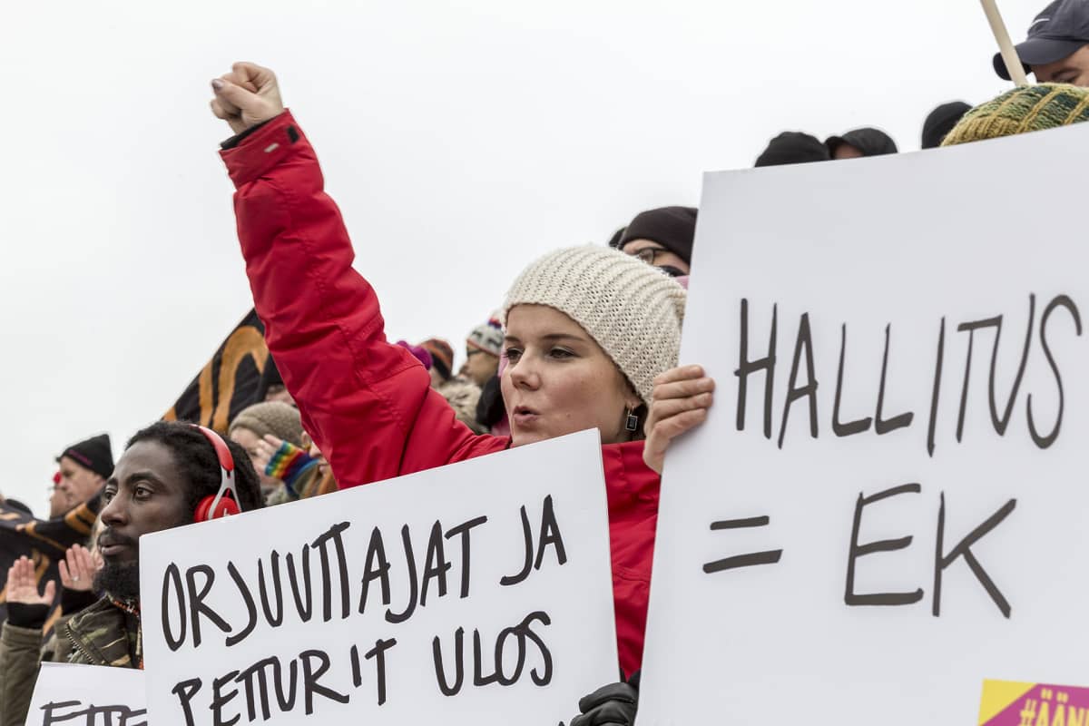 mielenosoitus 2. 2. Helsingin Senaatintori
