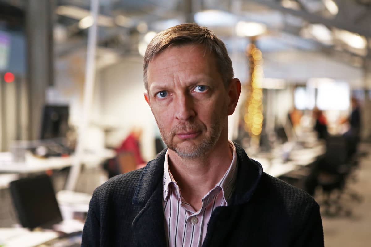 Ympäristötekniikan professori Lassi Linnanen.