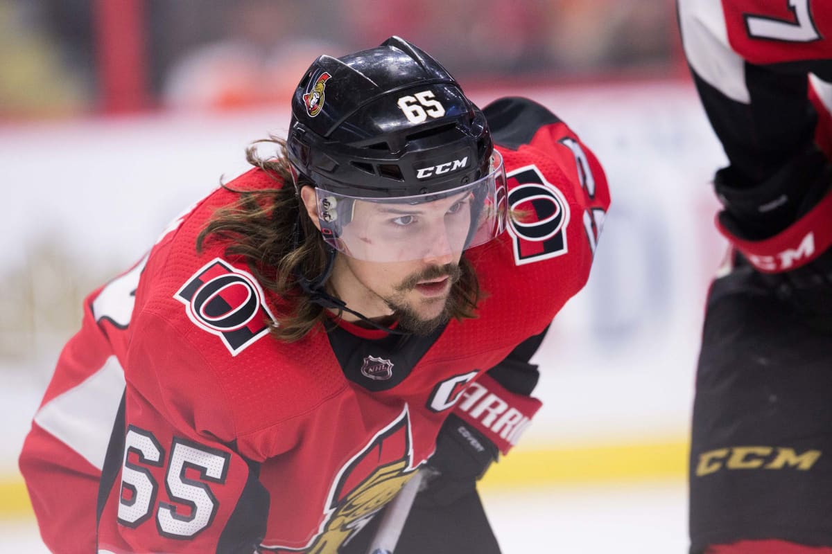 Erik Karlsson lauantain ottelussa Philadelphia Flyersia vastaan.
