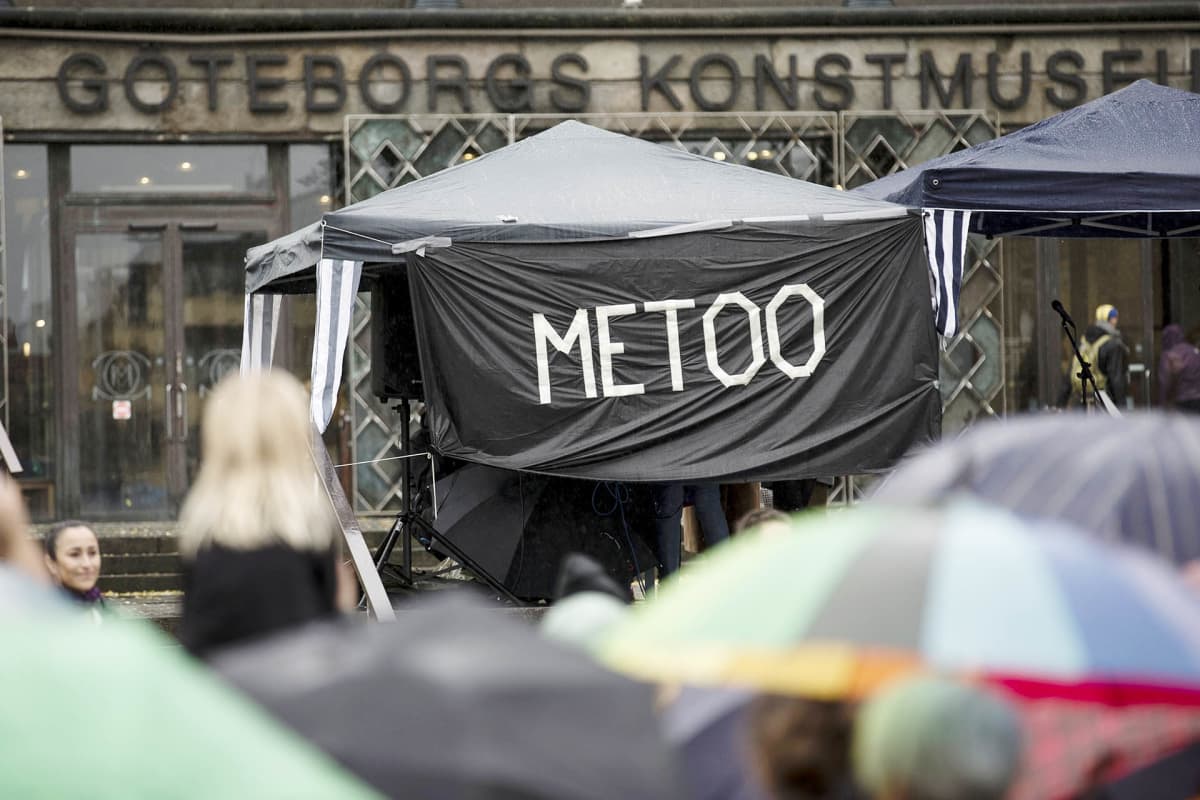 Seksuaalisen häirinnän vastainen mielenosoitus Göteborgissa.