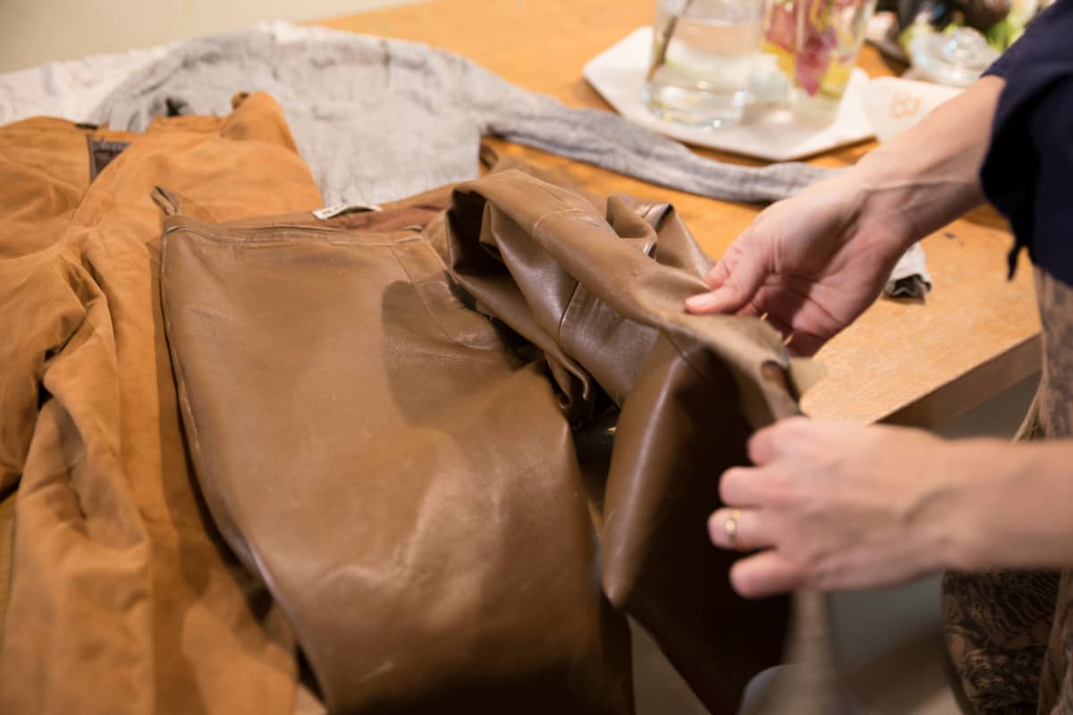 Luonnonkuiduista valmistettuja vaatteita