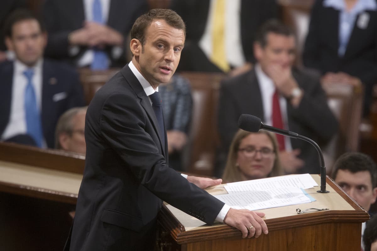Emmanuel Macron puhu Yhdysvaltain kongressissa.
