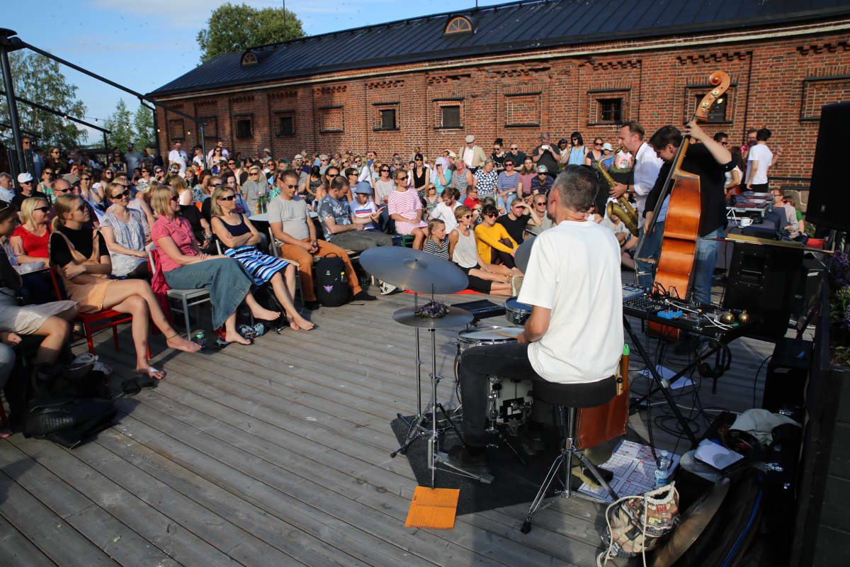 Teppo Mäkynen trio 3TM