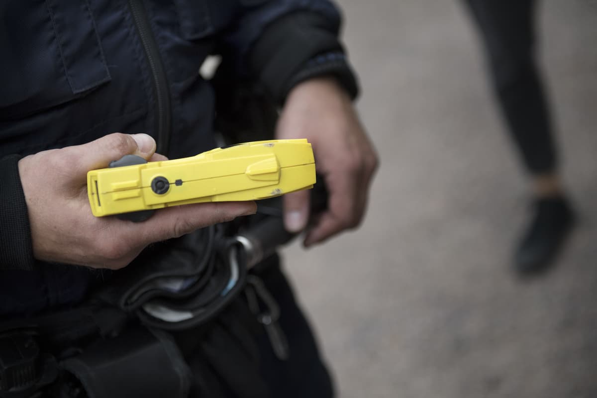 Poliisin etälamautin.