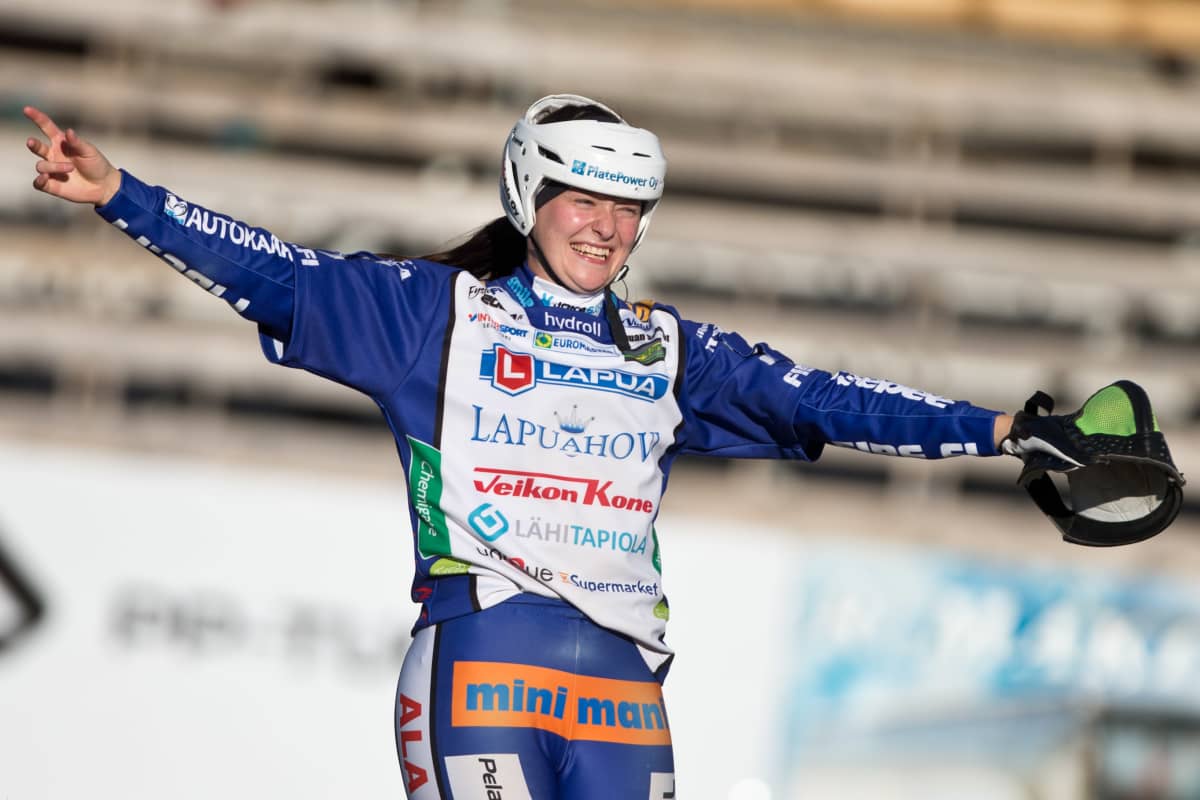 Silja Syrjälä, Lapuan Virkiä