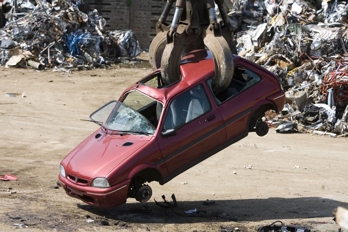 auto romuttamolla