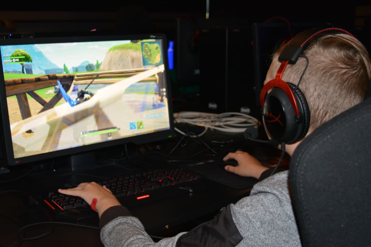 Seinäjokelainen Lenni Saari on pelannut Fortnitea vuoden verran.
