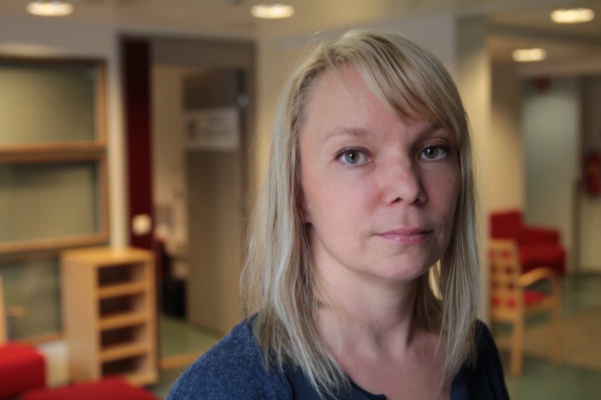 Mari Tikkanen on sotatraumatisoituneiden kuntoutushankkeen projektipäällikkö.