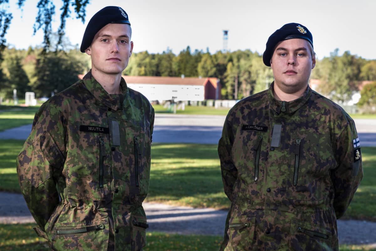 Varusmiehet Valtteri Nuutila ja Veikka Härkönen