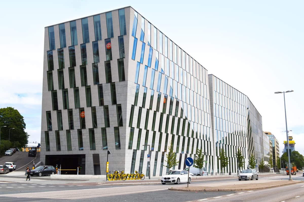 Osuuspankin pääkonttori Teollisuuskadulla Helsingissä.