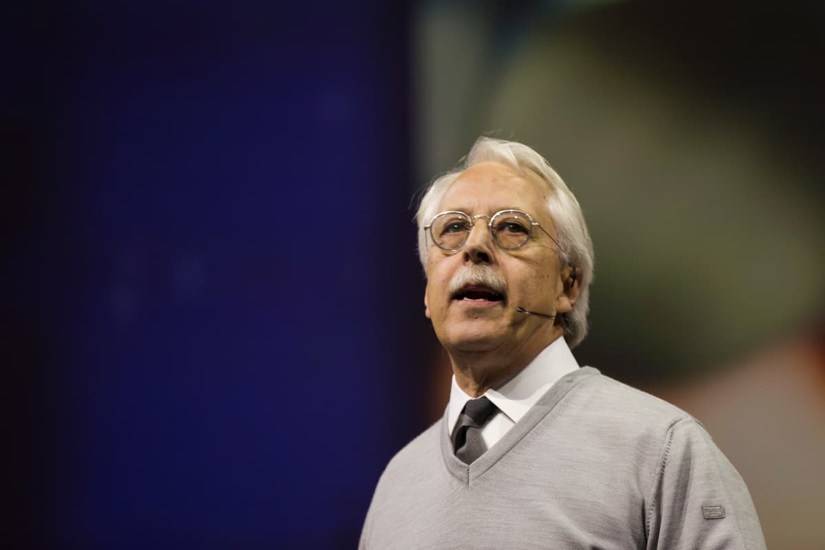 Professori Gary Hamel puhumassa Nordic Business Forumissa