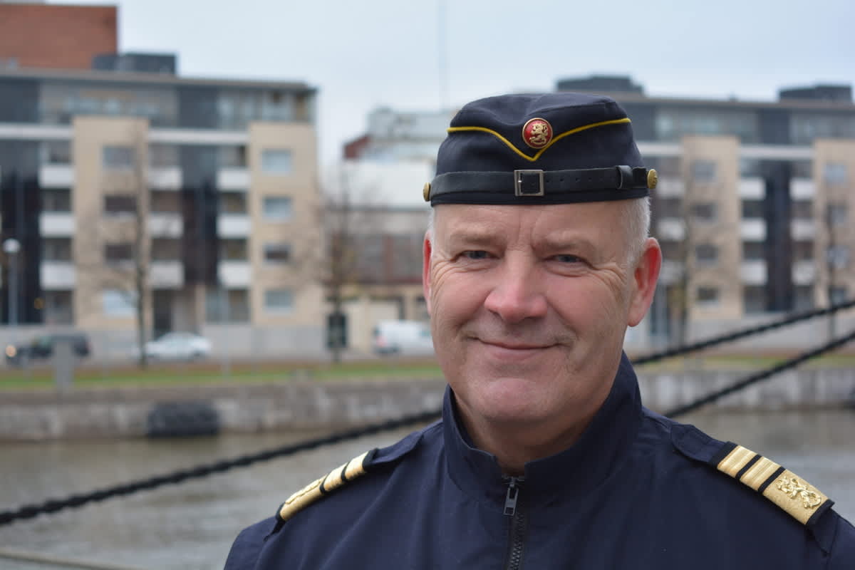 Merivoimien komentaja Veijo Taipalus.