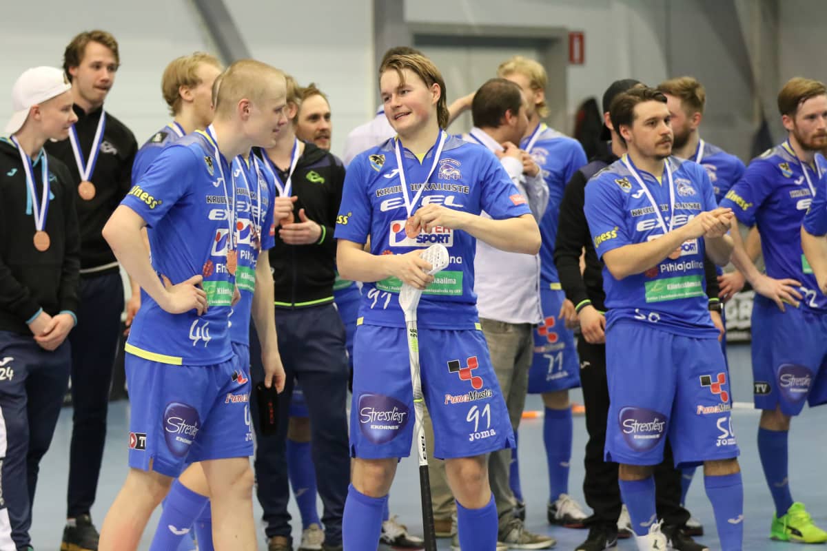 Valtteri Viitakoski sai Nokian KrP:n kanssa pronssimitalit keväällä 2018.