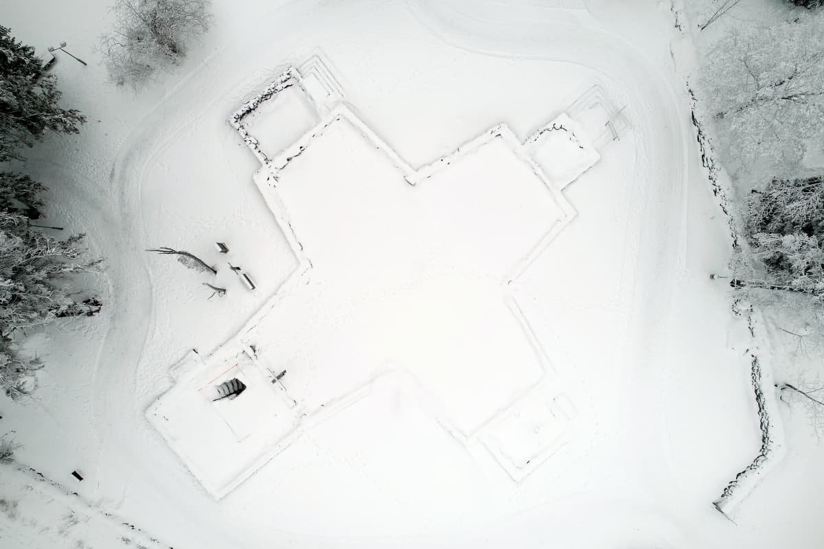 Kiihtelysvaaran kirkon rauniot