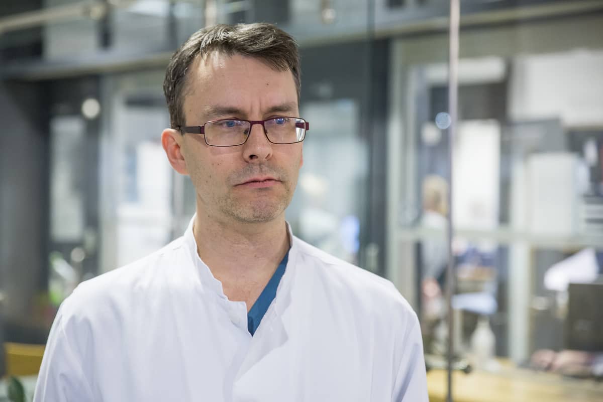 Timo Suonsyrjä osastonylilääkäri Haartmanin sairaala