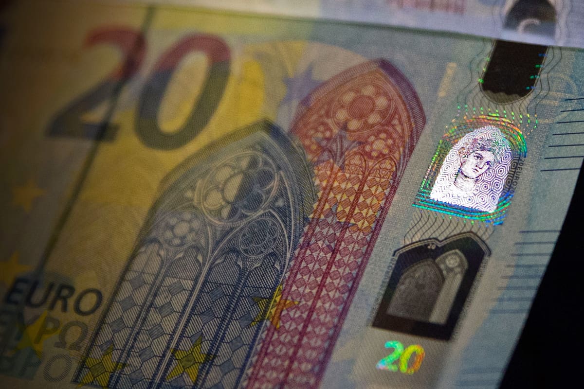 20 euron uusi hologrammi.