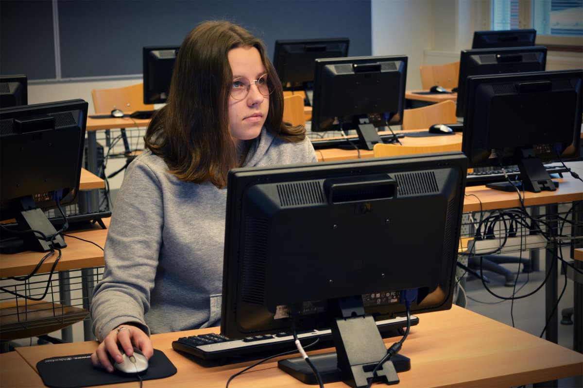 Ysiluokkalainen Veera Takala haluaa poliisiksi.