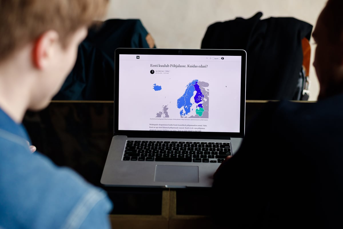 Jaan-Matti Saul ja Peedu Tuisk esittelevät ideoitaan Viron pohjoismaalaistamisesta verkossa ja somessa
