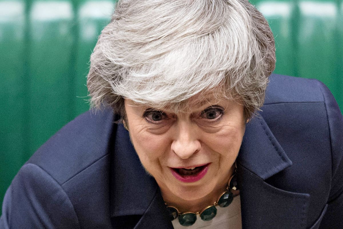 Britannian pääministeri Theresa May pitämässä puhettaan parlamentin alahuoneessa keskiviikkona 13. maaliskuuta.