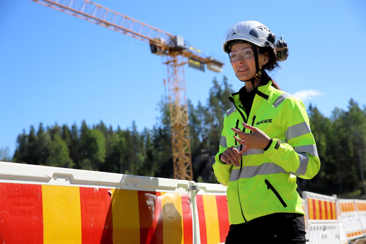 Emmi Suuronen Kimolan kanavalla.