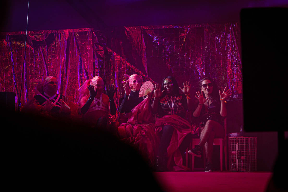 Tens Across The Board Vogue ball- juhlassa.