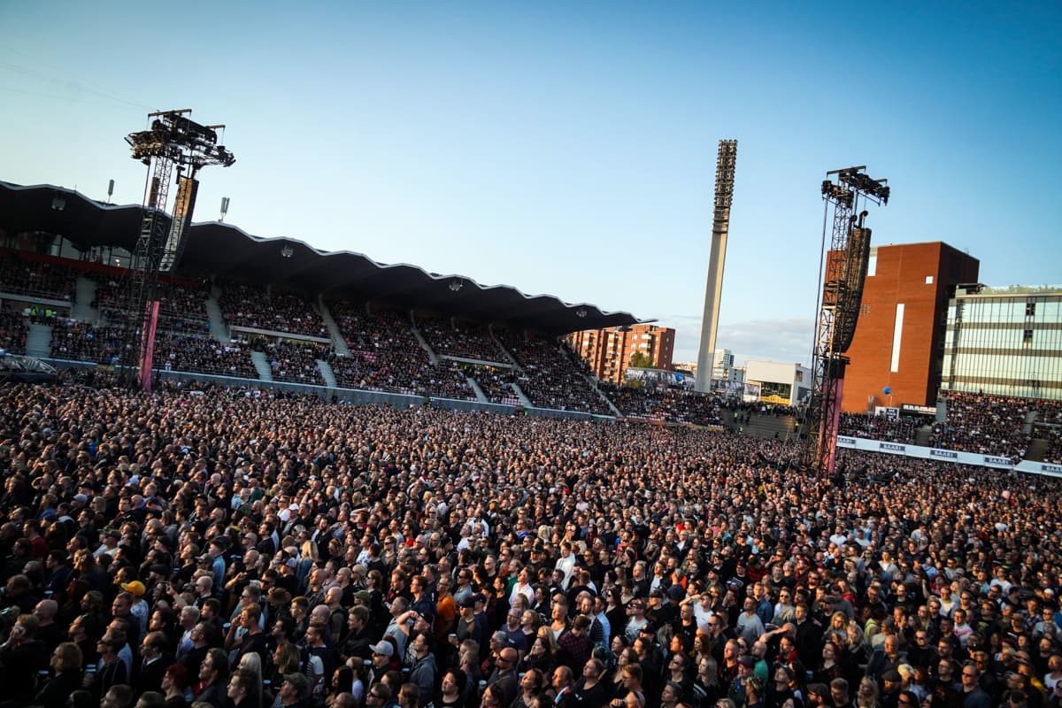 Rammstein, Ratina