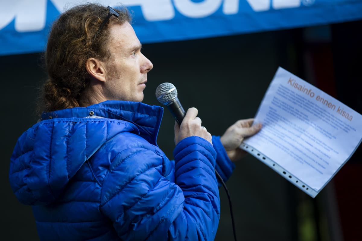 Mikael Heerman toi backyard ultra -kisaformaatin Suomeen Yhdysvalloista.