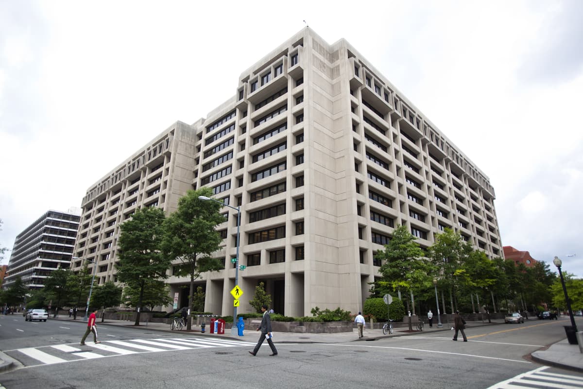 IMF:n päärakennus Washingtonissa.
