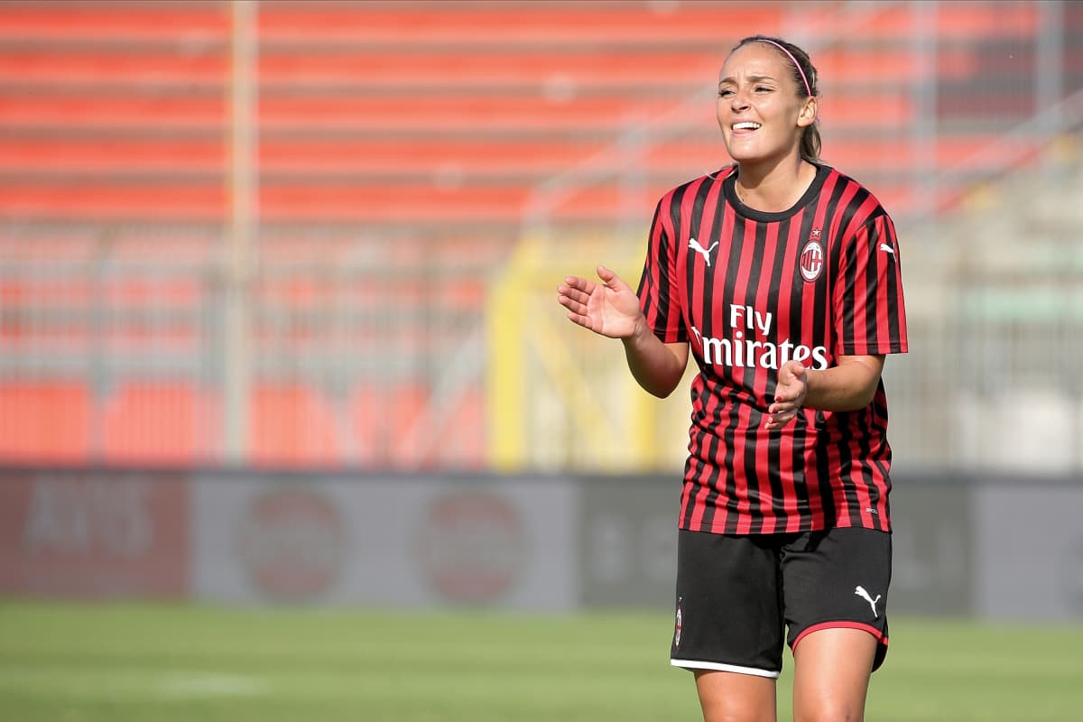 Nora Heroum, Milan