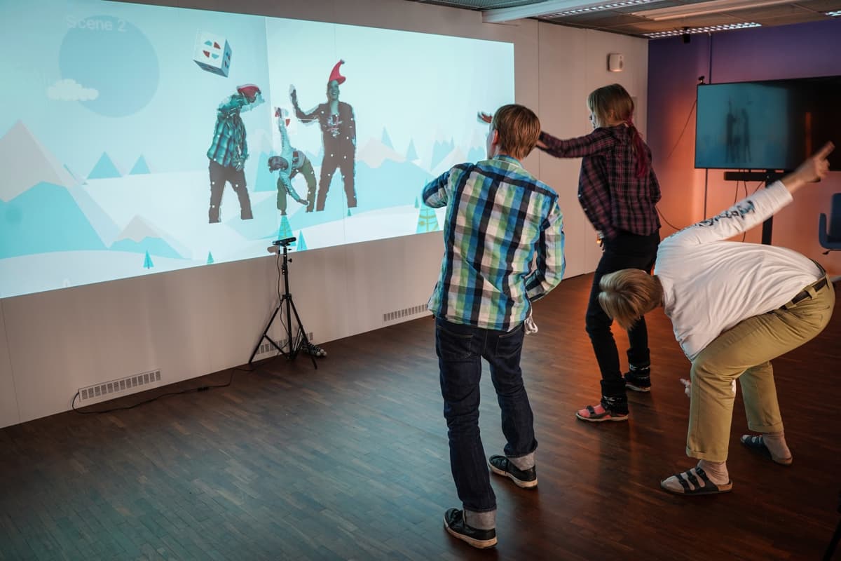 Helsinki XR Center, interaktiivinen seinä